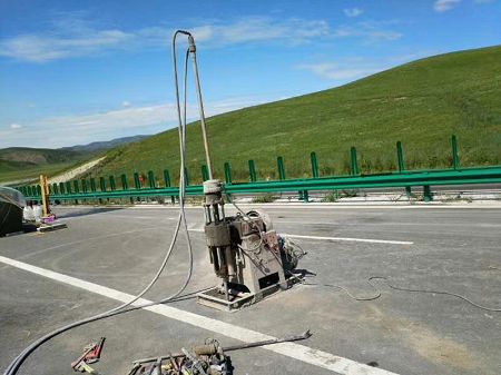 黄竹镇公路地基基础注浆加固